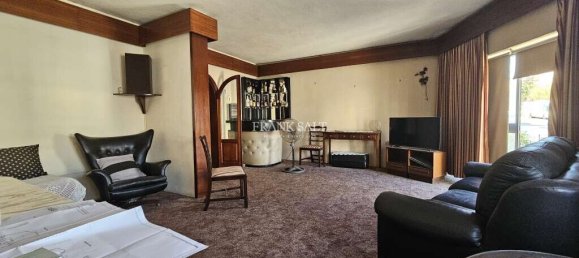 Villa de 5 dormitorios en Swieqi, Malta No. 1973 23