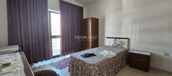 Villa de 5 dormitorios en Swieqi, Malta No. 1973 4