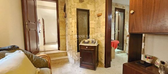 Villa de 5 dormitorios en Swieqi, Malta No. 1973 11