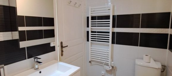 Casa de 3 dormitorios en Saint-Jean-d'Angely, France No. 319877 15