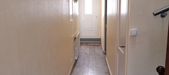 Casa de 3 dormitorios en Saint-Jean-d'Angely, France No. 319877 2