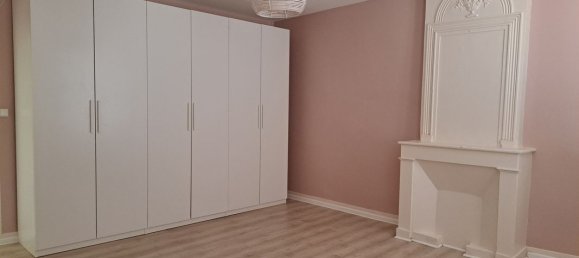 Casa de 3 dormitorios en Saint-Jean-d'Angely, France No. 319877 9