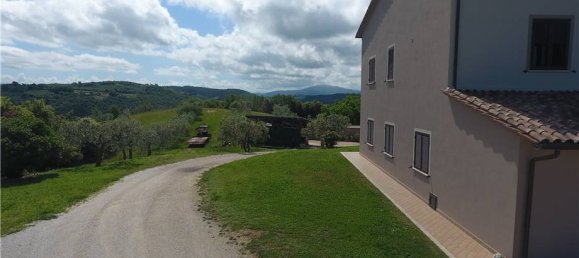 5 Schlafzimmer Villa in Collazzone, Italy, Nr. 358186 8