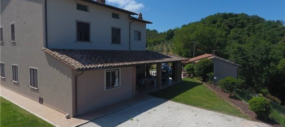 5 Schlafzimmer Villa in Collazzone, Italy, Nr. 358186 9