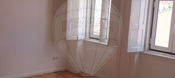 Bâtiment à Vila Franca de Xira, Portugal 304m² No. 57222 5