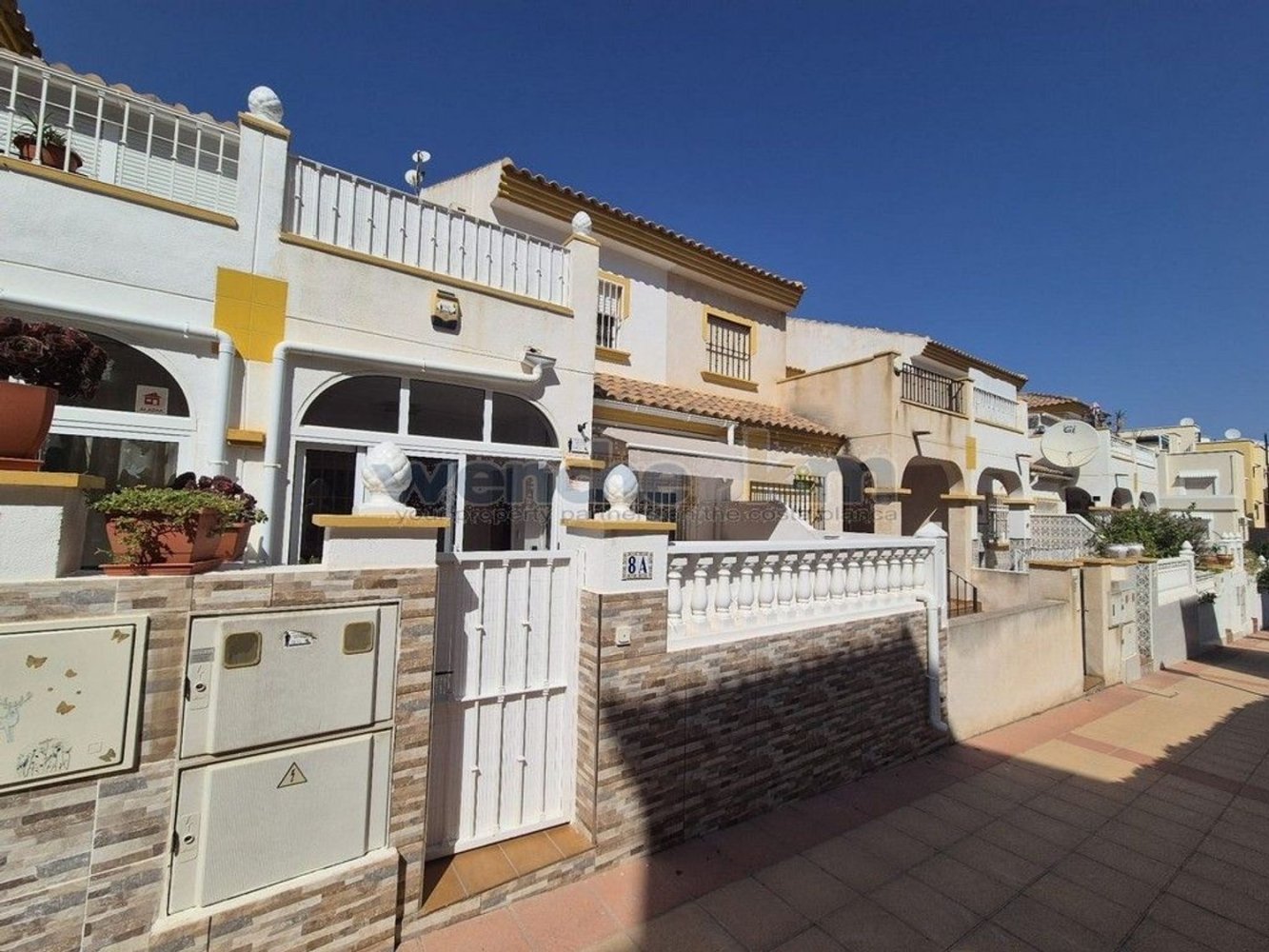 3 غرف نوم تاون هاوس في Alicante, Spain رقم 182817