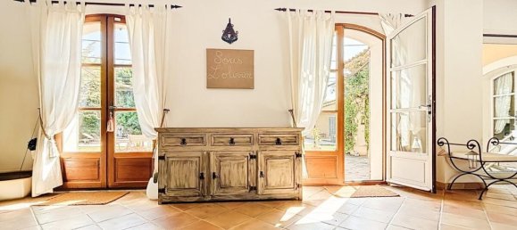 Villa de 4 dormitorios en Cabries, France No. 348685 3