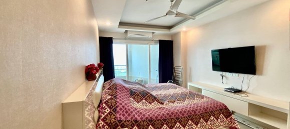 2 bedrooms Condo in Pattaya, Thailand No. 518 12