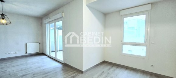 2 bedrooms Apartment in Bordeaux, France No. 97125 2