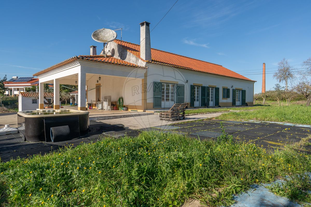 Casa de 5 dormitorios en Montemor o Novo, Portugal No. 66025