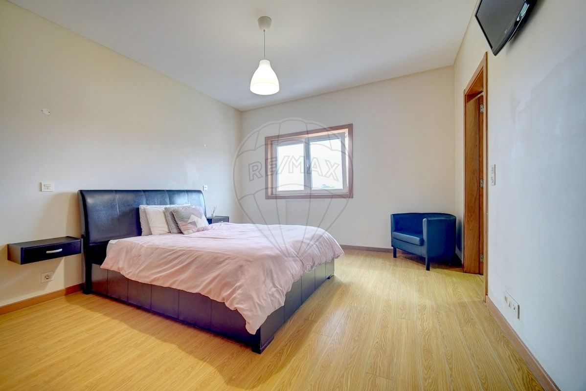 5 Schlafzimmer Haus in Rio de Mouro, Portugal, Nr. 46118