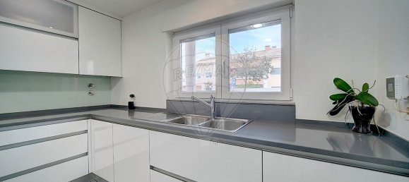 5 Schlafzimmer Haus in Rio de Mouro, Portugal, Nr. 46118 12