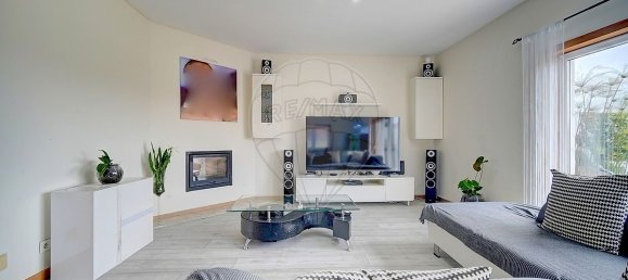 5 Schlafzimmer Haus in Rio de Mouro, Portugal, Nr. 46118 3