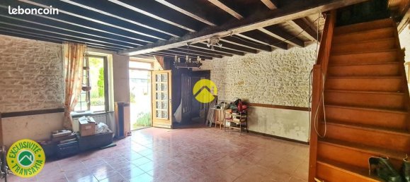 2 bedrooms House in Centre-Val de Loire, France No. 332557 4