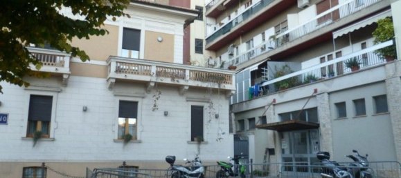 Квартира с 6 комнатами в Ланчано, Италия № 123621 2