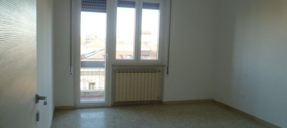 Квартира с 6 комнатами в Ланчано, Италия № 123621 14