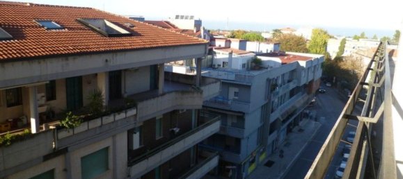 Квартира с 6 комнатами в Ланчано, Италия № 123621 26