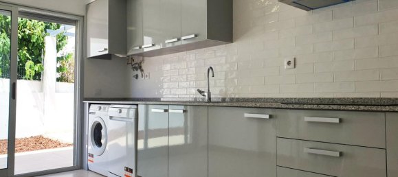 3 bedrooms House in Sesimbra, Portugal No. 7130 6