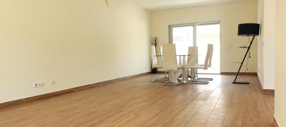 3 bedrooms House in Sesimbra, Portugal No. 7130 2