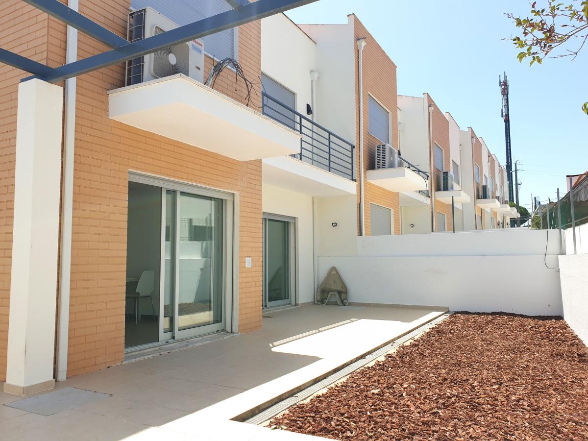 3 bedrooms House in Sesimbra, Portugal No. 7130