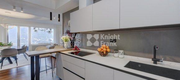 Apartamento de 3 dormitorios en Como, Italy No. 283303 12