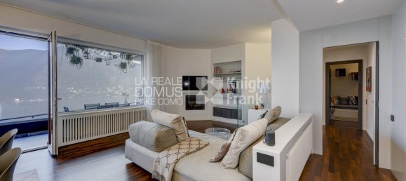 Apartamento de 3 dormitorios en Como, Italy No. 283303 4