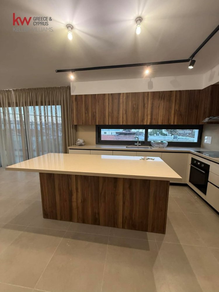 Квартира с 3 спальнями в Агландзия, Кипр № 36225