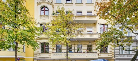 1 room Building in Schoneberg, Germany No. 34962 3