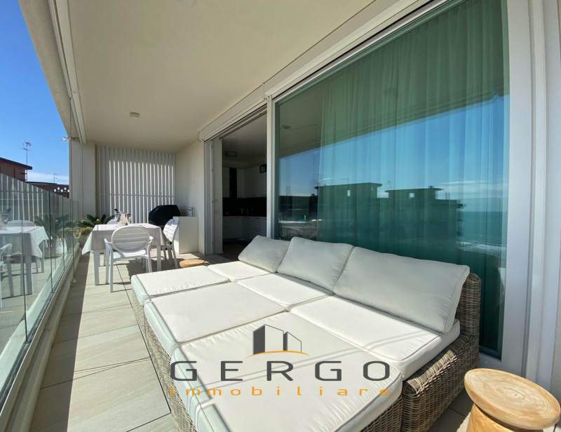 Ático de 3 habitaciónes en Jesolo, Italy No. 220551