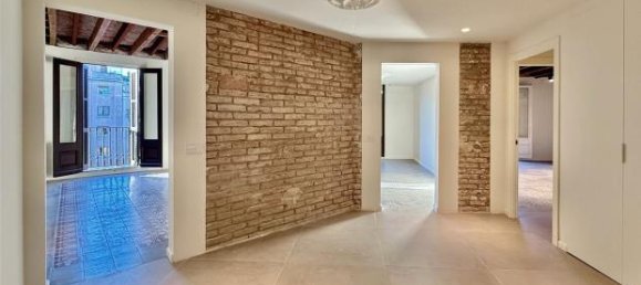 Квартира с 3 спальнями в Эшампле, Испания № 182327 7