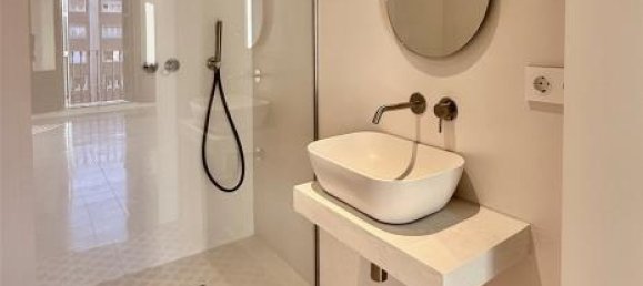 Квартира с 3 спальнями в Эшампле, Испания № 182327 20