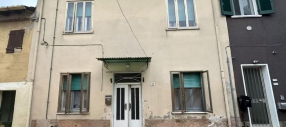 3 rooms House in Roverbella, Italy No. 280041 2