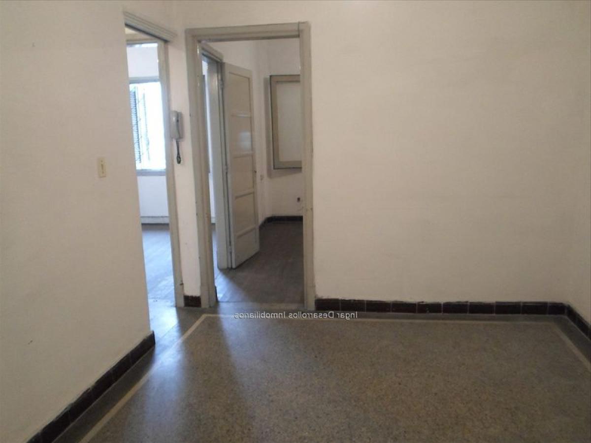 Квартира с 2 спальнями в Монтевидео, Уругвай № 3138