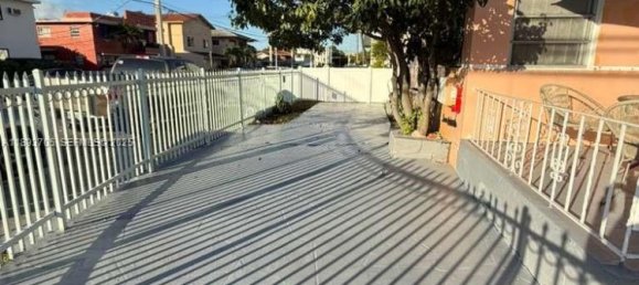 167.69m² Land for sale in Miami, Miami-Dade, Florida, USA № 614726 13