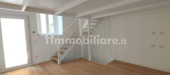 Apartamento T2 em Milan, Italy N.º 369936 6