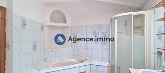 Casa de 4 dormitorios en Chateau-la-Valliere, France No. 236379 8