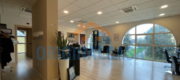 80m² Commercial property in Mazzano, Italy No. 156056 4