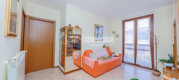 Apartamento de 2 dormitorios en Motta Visconti, Italy No. 372554 3
