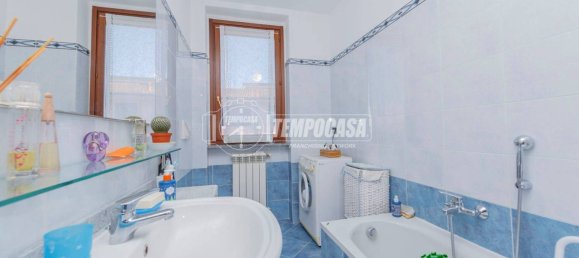 Apartamento de 2 dormitorios en Motta Visconti, Italy No. 372554 11