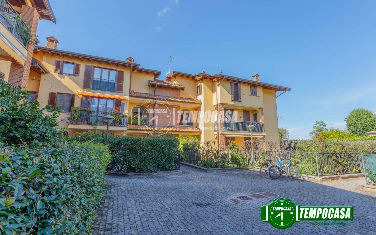 Apartamento de 2 dormitorios en Motta Visconti, Italy No. 372554