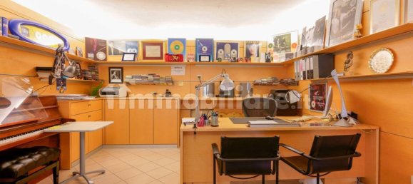 3 rooms Office in Bologna, Italy No. 16783 8