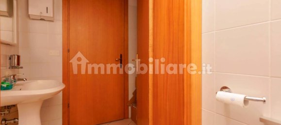 3 rooms Office in Bologna, Italy No. 16783 18