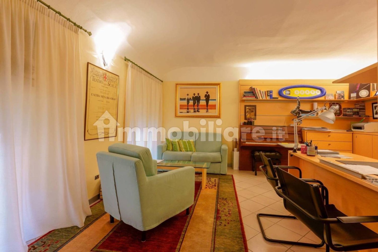 3 rooms Office in Bologna, Italy No. 16783