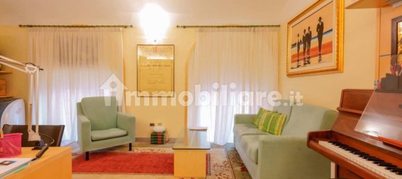 3 rooms Office in Bologna, Italy No. 16783 2