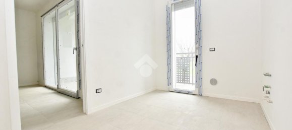 Квартира с 3 комнатами в Гудо Висконти, Италия № 112762 21