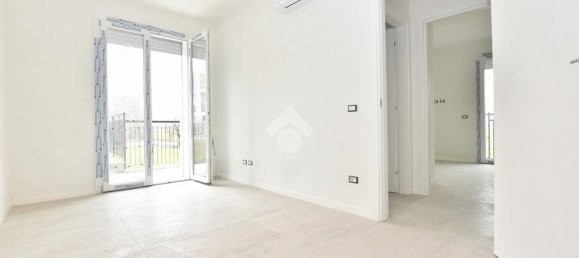 Квартира с 3 комнатами в Гудо Висконти, Италия № 112762 4