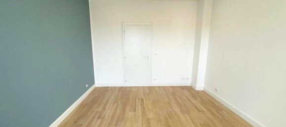 2غرفة شقة في Turin, Italy رقم 35965 15