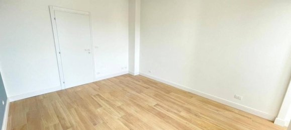 2غرفة شقة في Turin, Italy رقم 35965 16