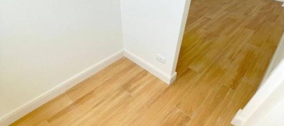 2غرفة شقة في Turin, Italy رقم 35965 19