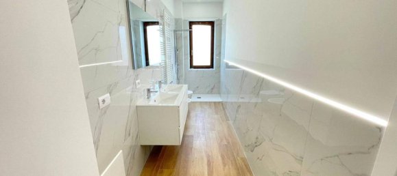 2غرفة شقة في Turin, Italy رقم 35965 7